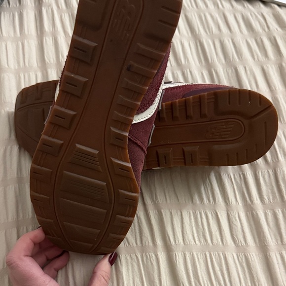 New Balance 696 Women's Deep Red Burgundy Free People - Anthropologie - 9 - Picture 8 of 13